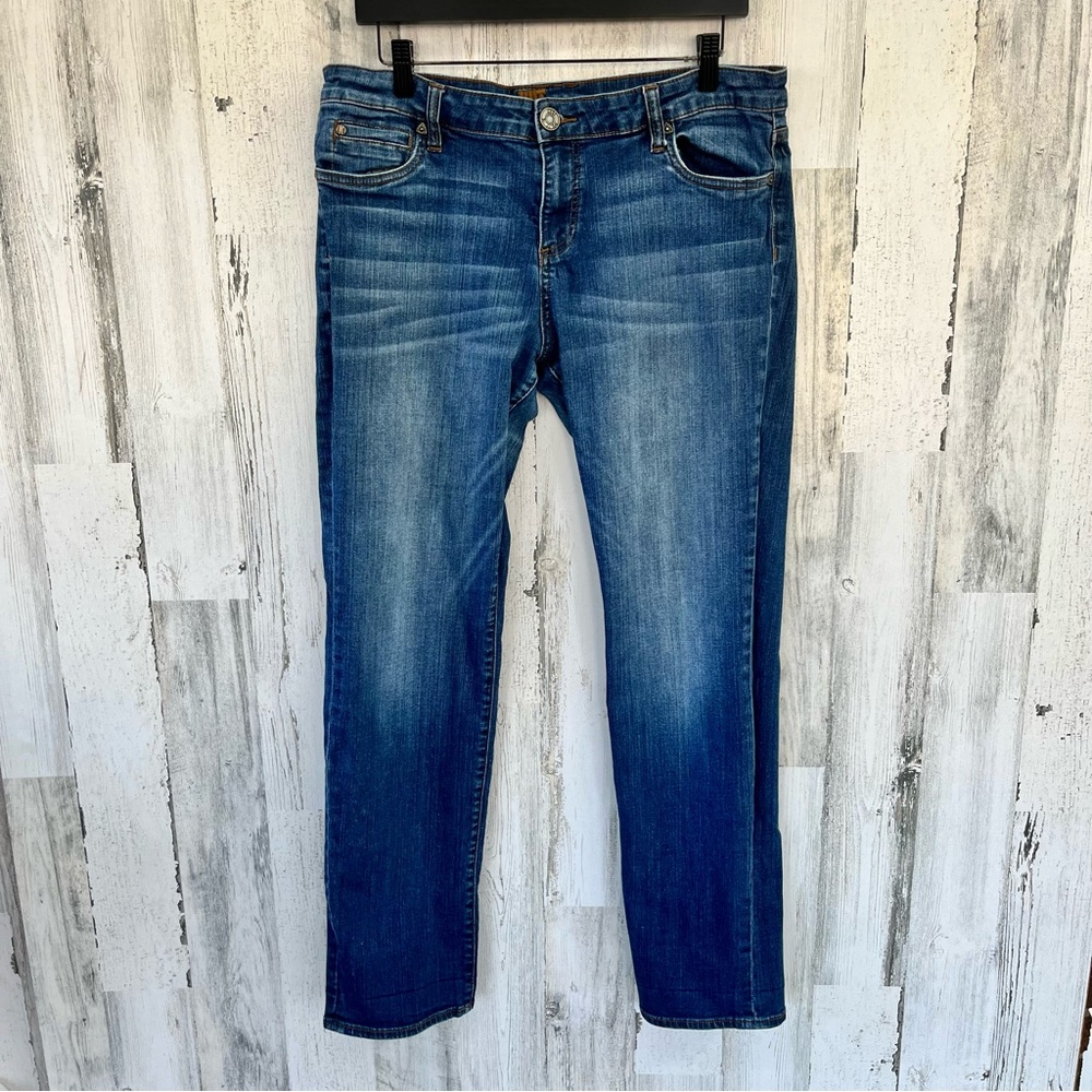 Kut from the Kloth Medium Blue Straight Leg Jeans